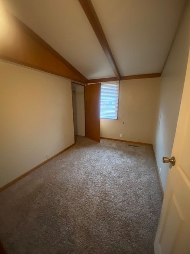 Building Photo - Single Family Home in Central Columbia