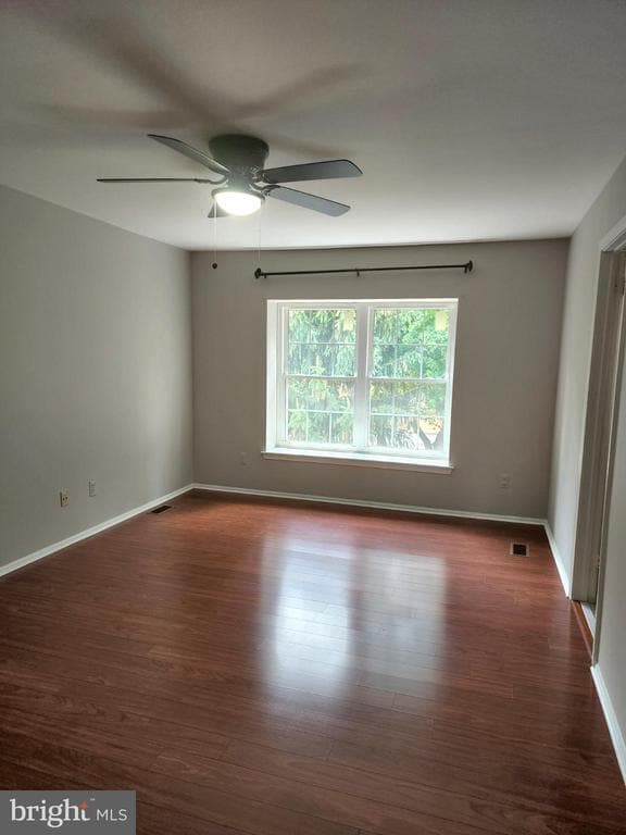 Building Photo - 182 Scobee Ln