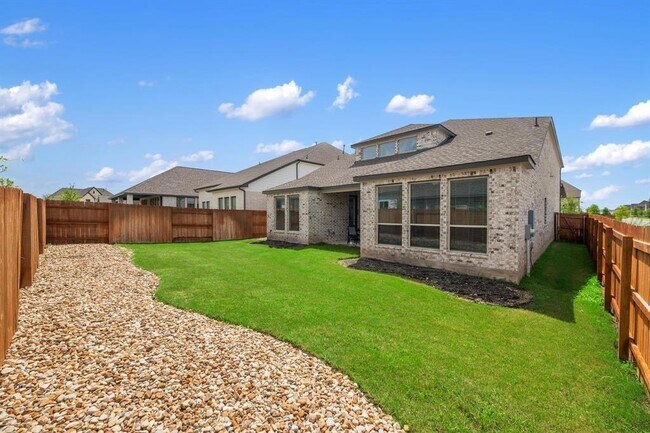 Building Photo - 6220 Hilltop Plateau Dr