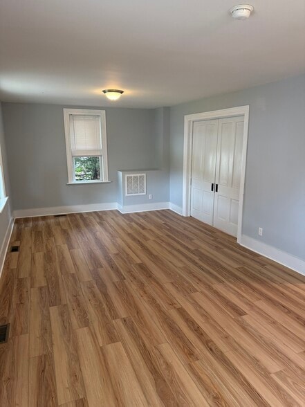 Building Photo - 13813 Village Mill Dr
