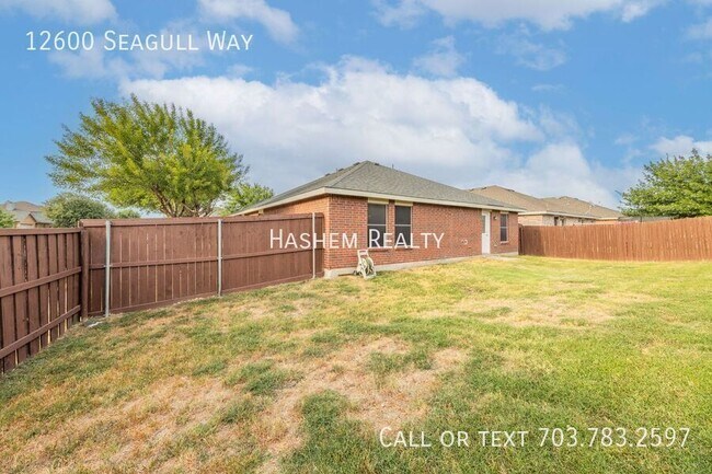 Building Photo - 12600 Seagull Way