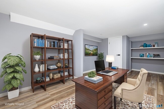 Building Photo - 555 Graham Rd