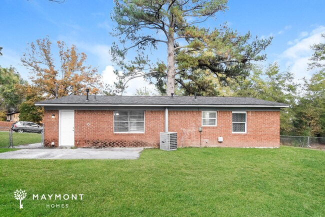 Building Photo - 3417 Knollcrest Rd