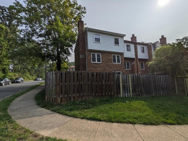 Building Photo - 7479 Zanuck Ct