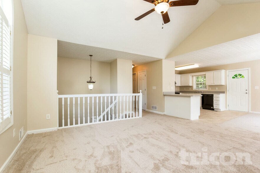 Building Photo - 4408 Lamar Dr