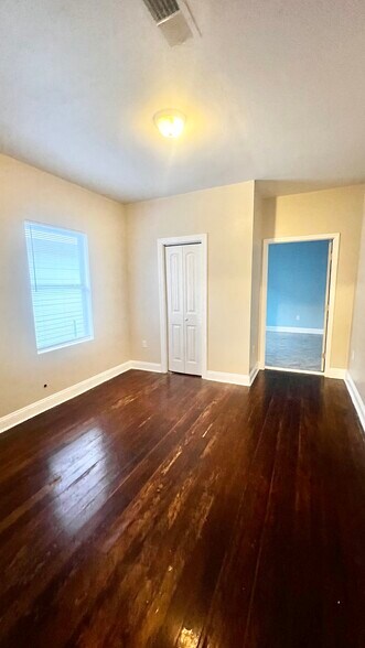 Building Photo - 2483 Verbena St