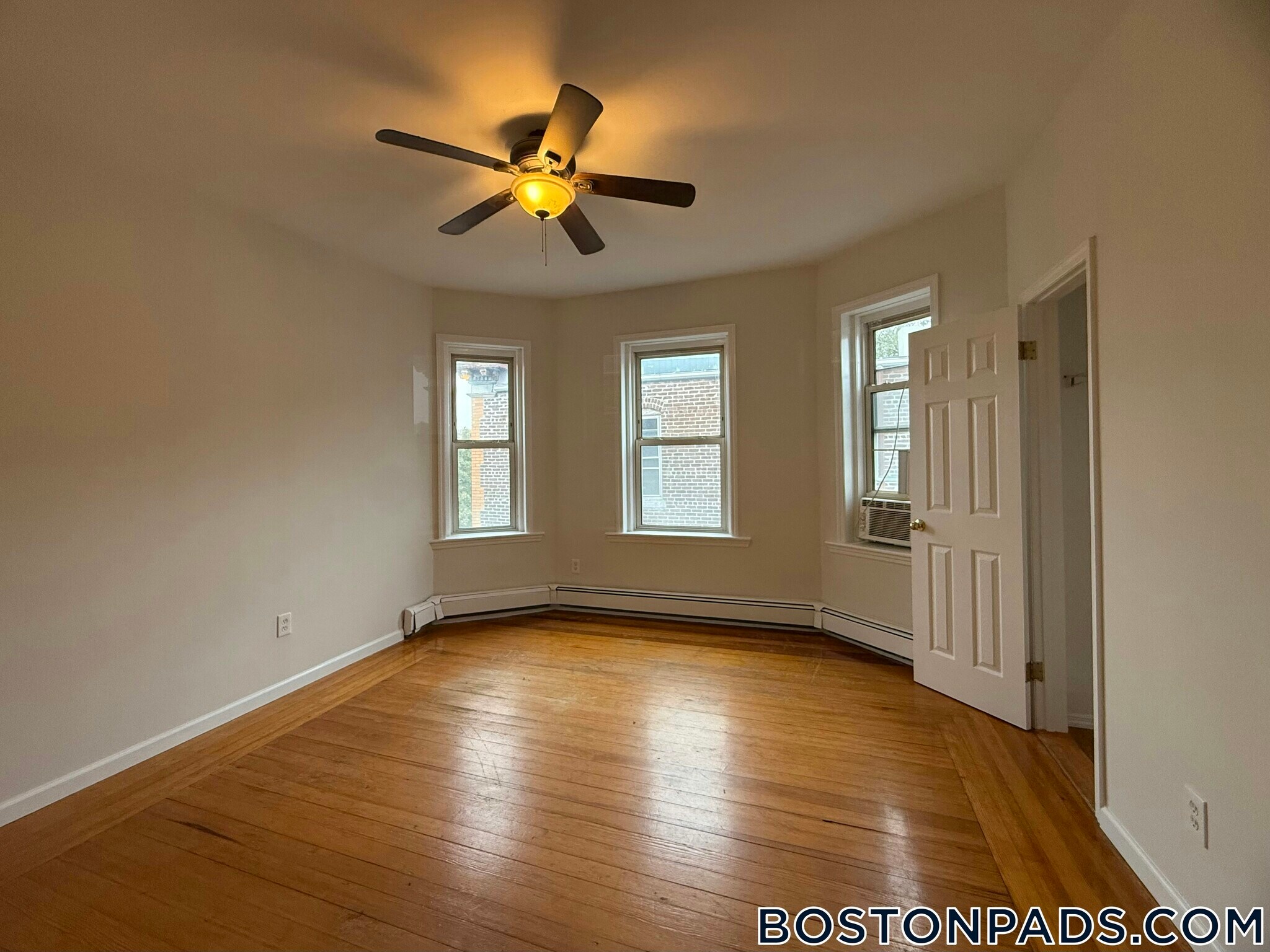 Building Photo - 6 Litchfield St