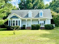 Building Photo - 170 Blue Ln