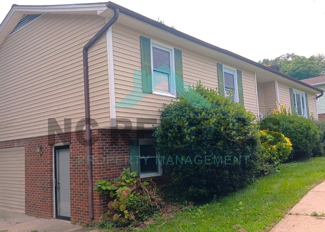 Building Photo - 730 Motor Rd