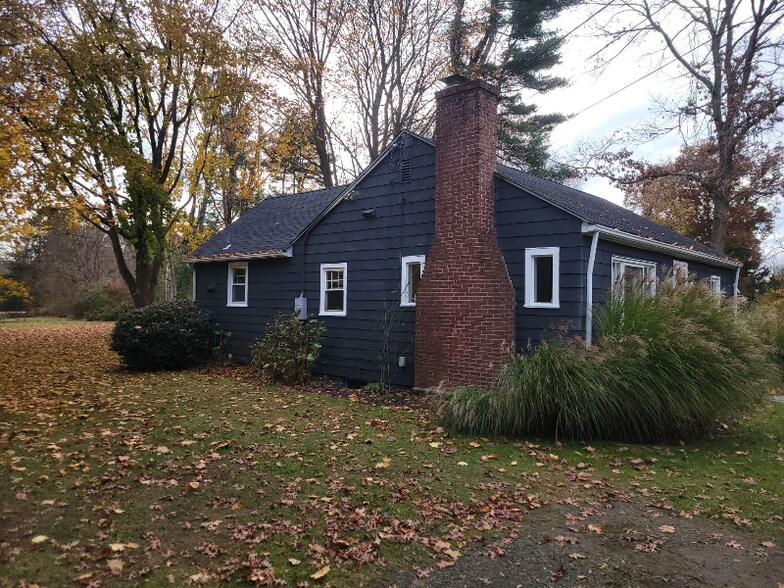 Building Photo - 69 Garnet Park Rd