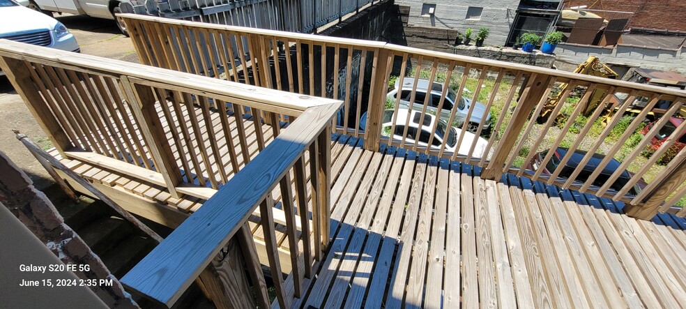 Deck (off BR 2) - 508 Melwood Ave