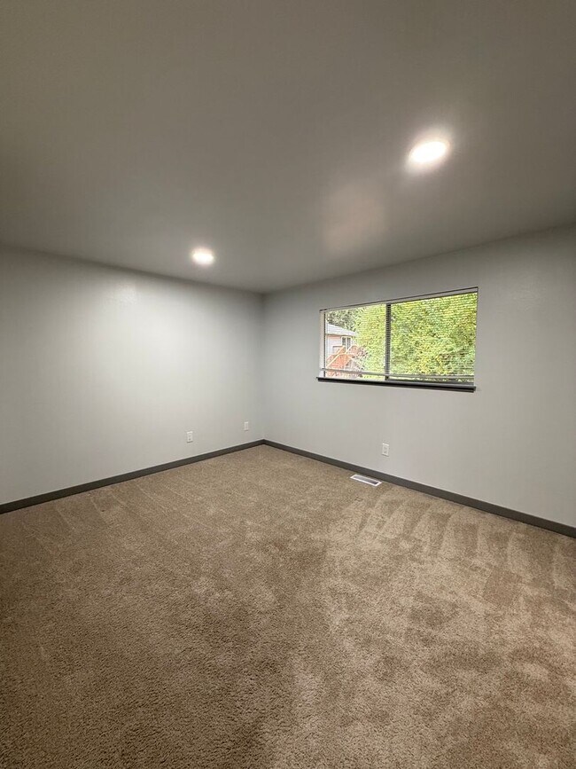 Building Photo - Charming Redmond Rental on Education Hill – Corner Lot Retreat