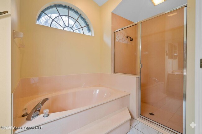 Building Photo - 137 Martesia Way