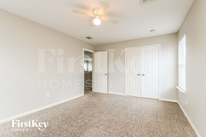 Building Photo - 21610 Dawn Timbers Ct