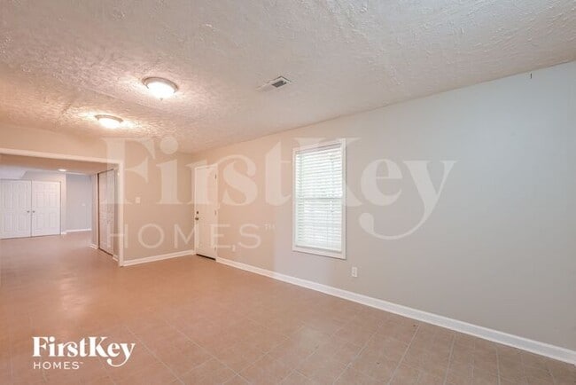 Building Photo - 530 Sanford Creek Ln