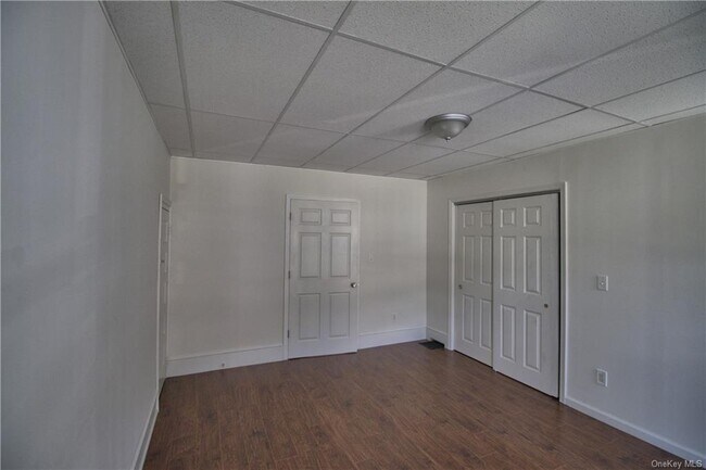 Building Photo - 83 Hudson St