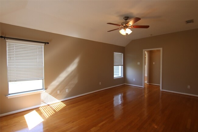 Building Photo - 3607 Stratford Arms Ln