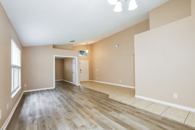 Building Photo - 1524 Lalique Ln