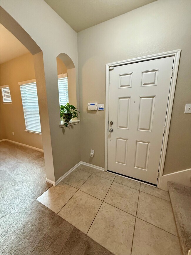 Building Photo - 11930 Jelicoe Dr