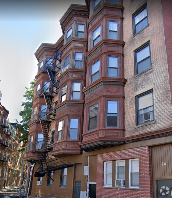 Building Photo - 24 Stillman St