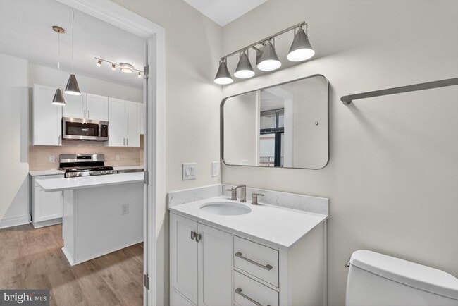 Building Photo - 2120 Vermont Ave NW