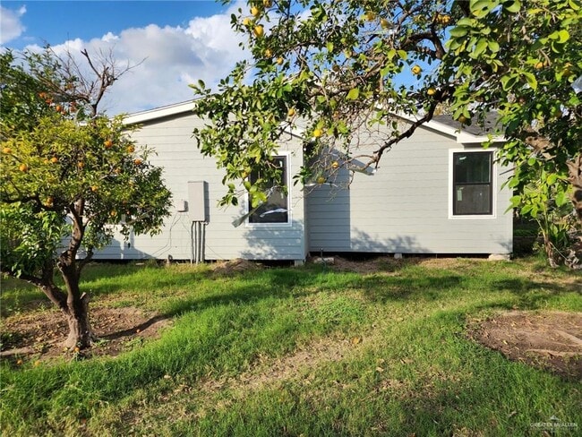 Building Photo - 22 S 6th St