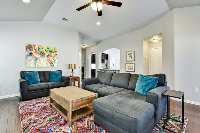 Building Photo - 808 Bryce Canyon Dr
