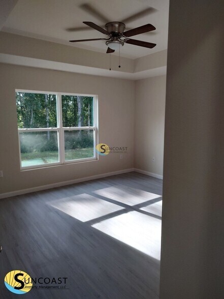 Building Photo - 14965 SW 48th Ave