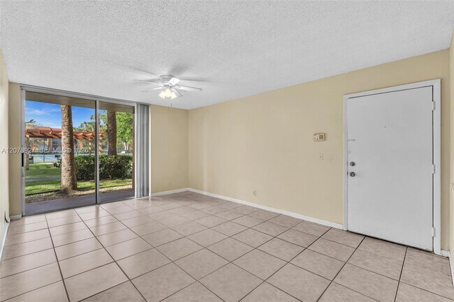 Building Photo - 10765 Cleary Blvd