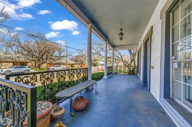 Building Photo - 415 W Couts St