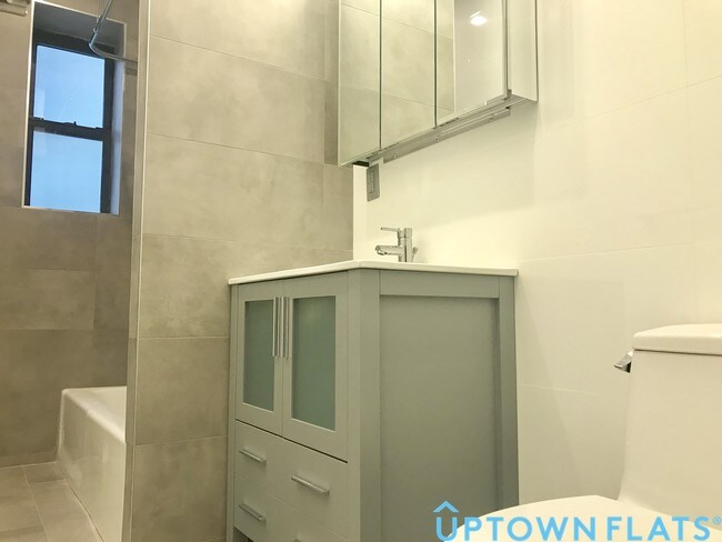 Building Photo - 1921 Avenue K