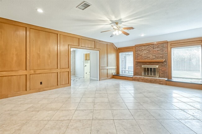 Building Photo - 2438 Hodges Bend Cir