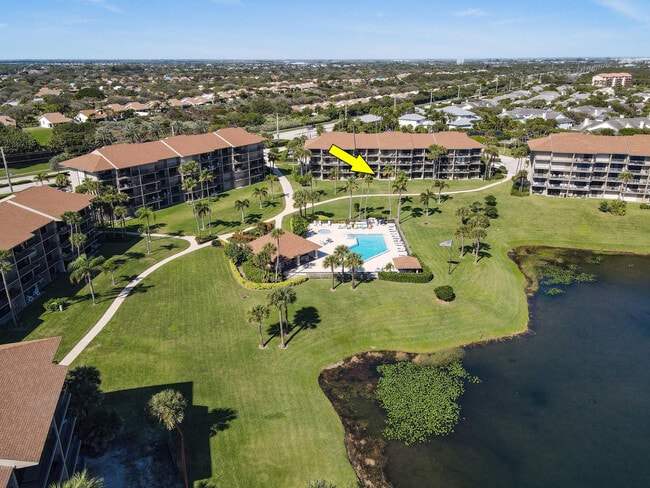 Building Photo - 301 S Seas Dr