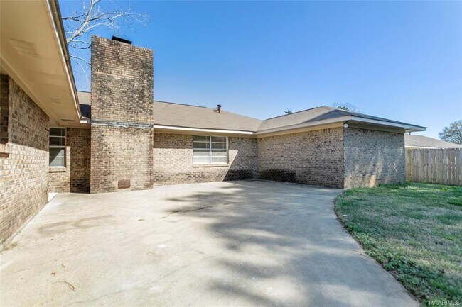 Building Photo - 110 Diane Dr