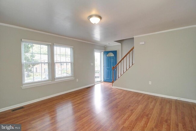 Building Photo - 101 S Oak Cliff Ct