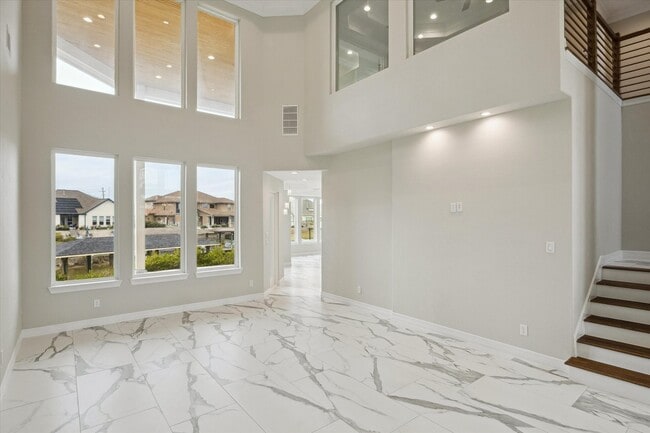 Building Photo - 602 Appia Dr