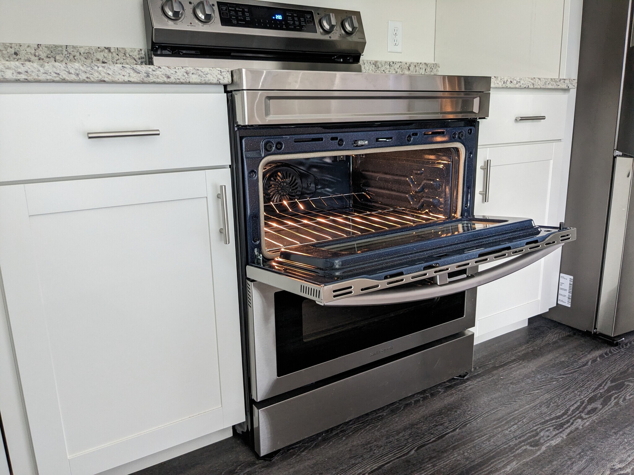 Building Photo - 5900 Cazler Ave