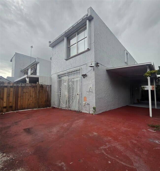 Building Photo - 4241 W 10th Ln