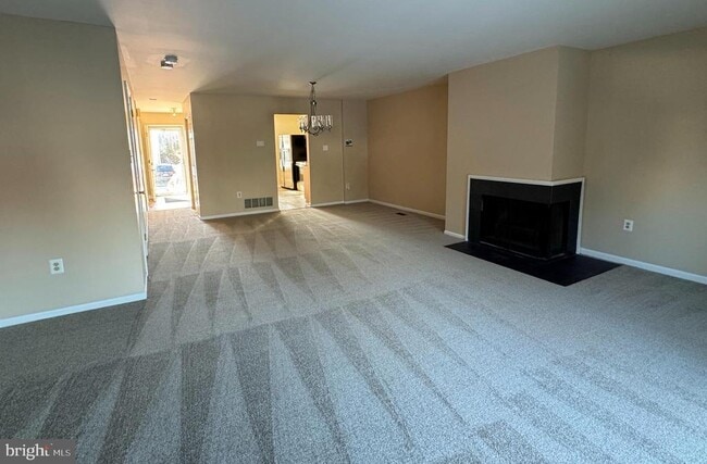 Building Photo - 802 Seminole Gardens