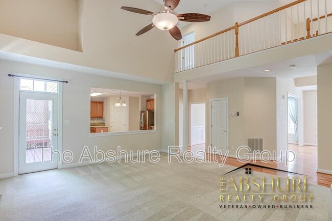 Building Photo - 1410 Fairfax Woods Dr