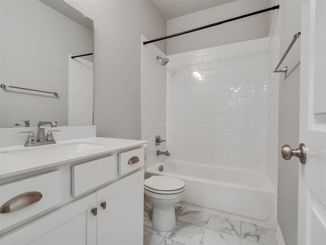Building Photo - 3447 Cabernet Shores Dr