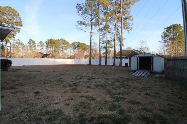 Building Photo - 280 Trillium Ln