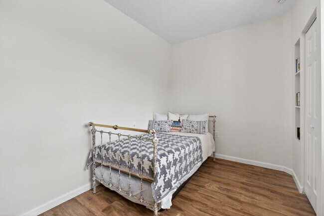 Building Photo - 3069 Mainsail Cir