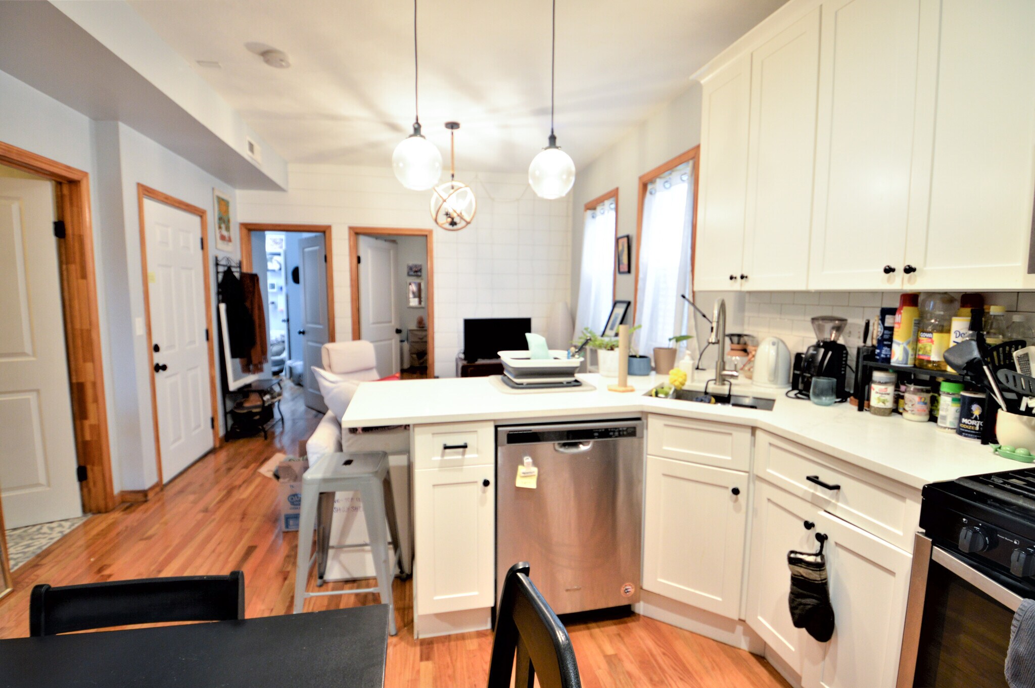 Building Photo - 179 Putnam St