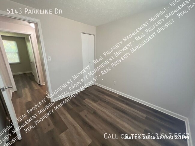 Building Photo - 5143 Parkline Dr