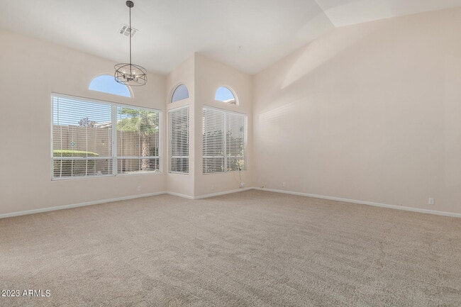 Building Photo - 9560 E Rockwood Dr
