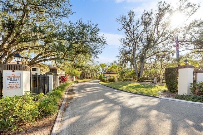 Building Photo - 19505 Quesada Ave