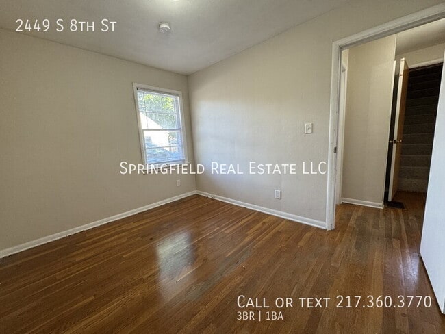 Building Photo - 2449 S 8th St