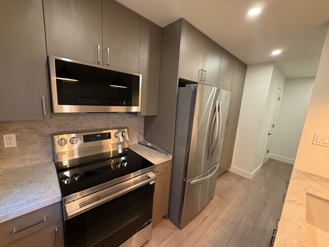 Building Photo - 435 Pine Meadows Dr