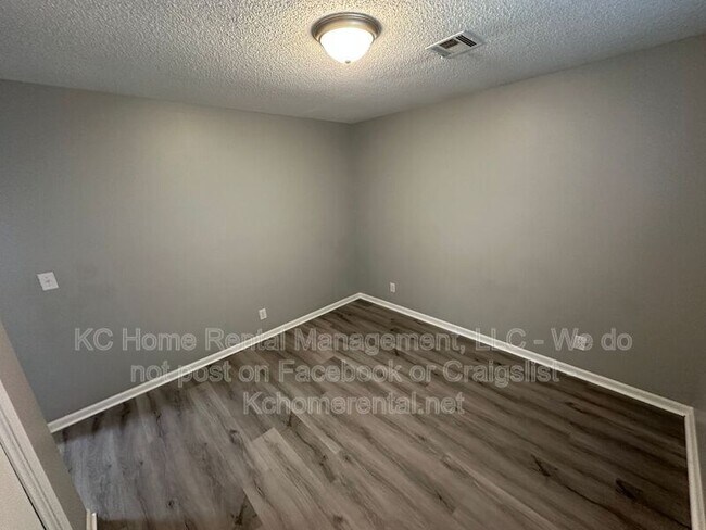 Building Photo - 4711 Switzer Rd